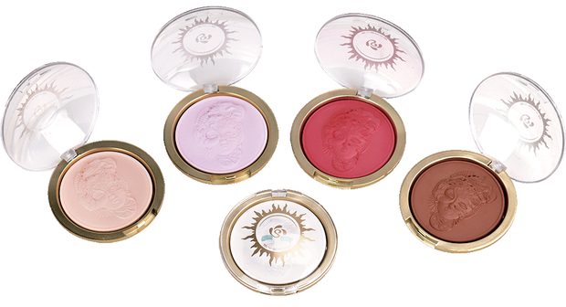 Multi shade blush and highlighter pans
